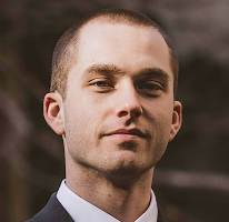 Thomas Whitfield, analyste en trading spécialisé dans les marchés crypto, portrait